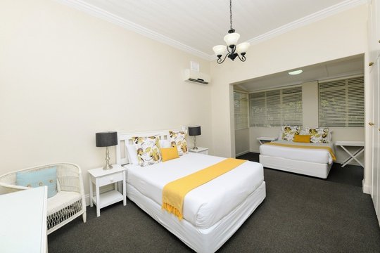 Madeline Grove Bed and Breakfast in Durban Family Unit sleeps min 4 - 6 guests