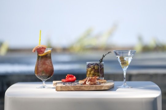 Chobe Water villas snacks and cocktails