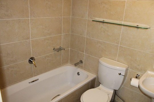 Full Bathroom Sandton Guesthouse Apartments