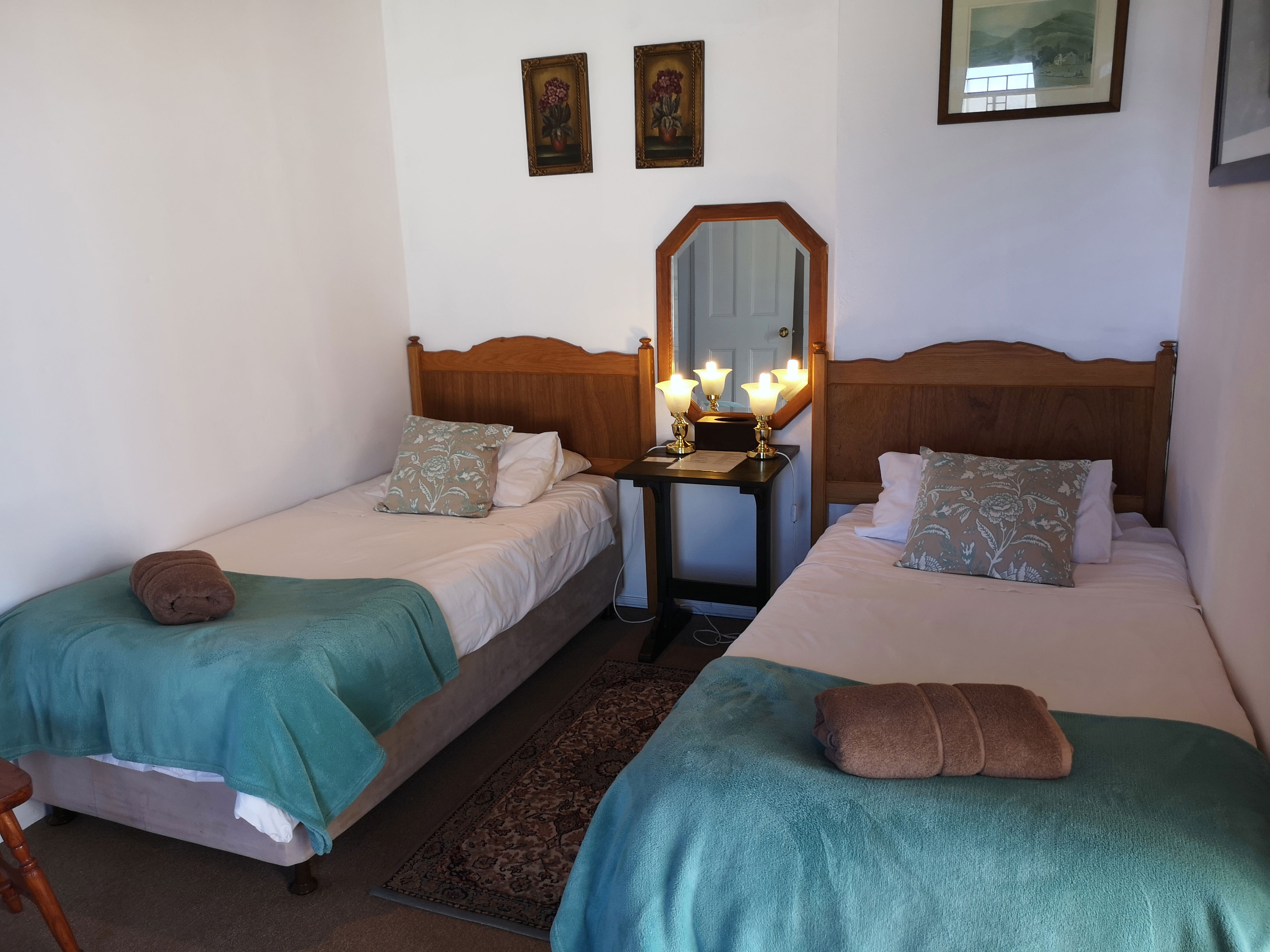 Room B - Twin Room Knysna Guesthouse Accommodation