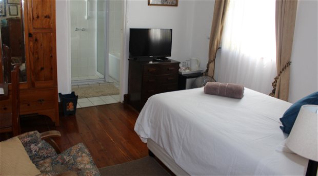 Room 1 - Three Quarter Single Room, Knysna Guesthouse Accommodation