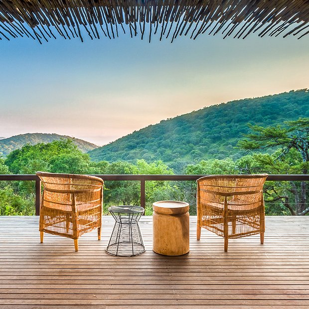 Safari setting at Sungulwane in african luxury safari suite, for a romantic getaway Safari setting at Sungulwane in african luxury safari suite, for a romantic getaway