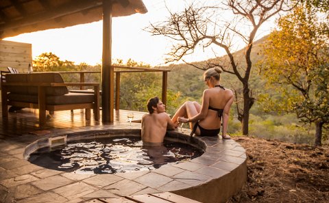 Leopard Mountain Safari Lodge romantic getaways, honeymoon and anniversary celebrations