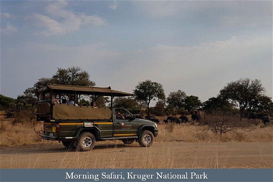 Safari vehicle at Sweni Waterhole