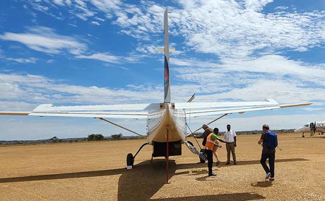 Safari charter flight