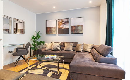 The Phoenix Townhouse Four