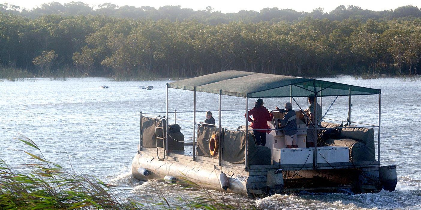 Boat Bush and Beach Safaris with Makakatana