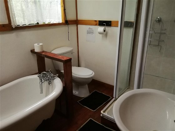 Kingfisher Bathroom