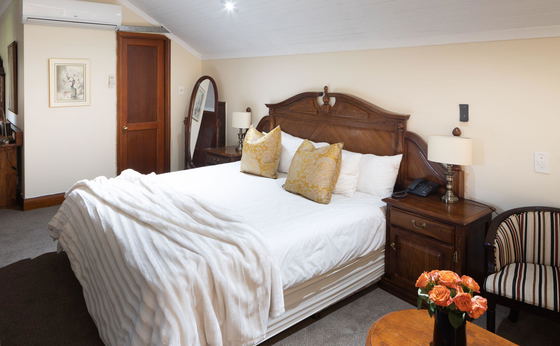 Royal Oak Suite