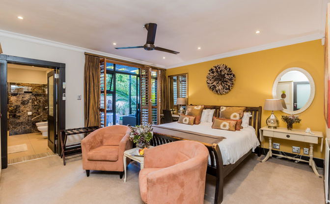Moya Luxury Suite
