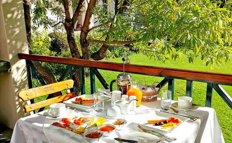 Montagu Vines Guesthouse Breakfast Patio