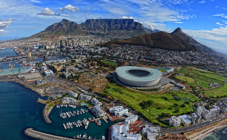 Cape Town city centre, Table Mountain and the Atlantic seaboard