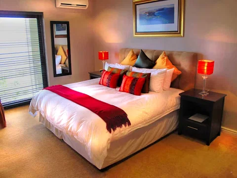 Moonpath Luxury Accomodation - Aqua Terra Guesthouse Simons Town