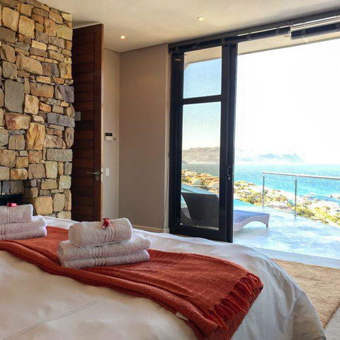 Sunrise Deluxe Ocean View King Suite at Aqua Terra Boutique Guesthouse in Simon's Town, Cape Town
