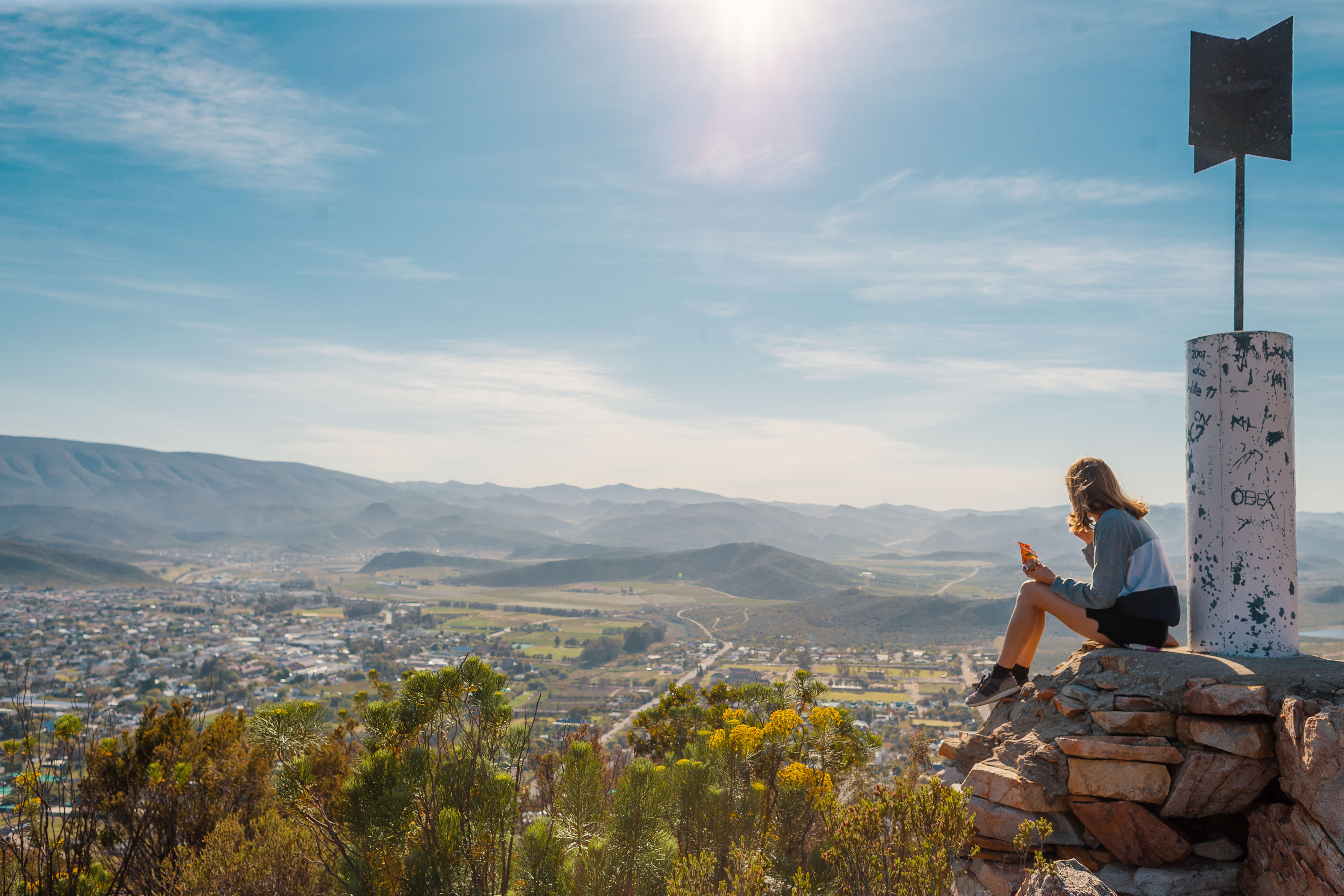 Slow living on Route 62. Your guide to the best wineries, dining, and scenic escapes in Montagu.