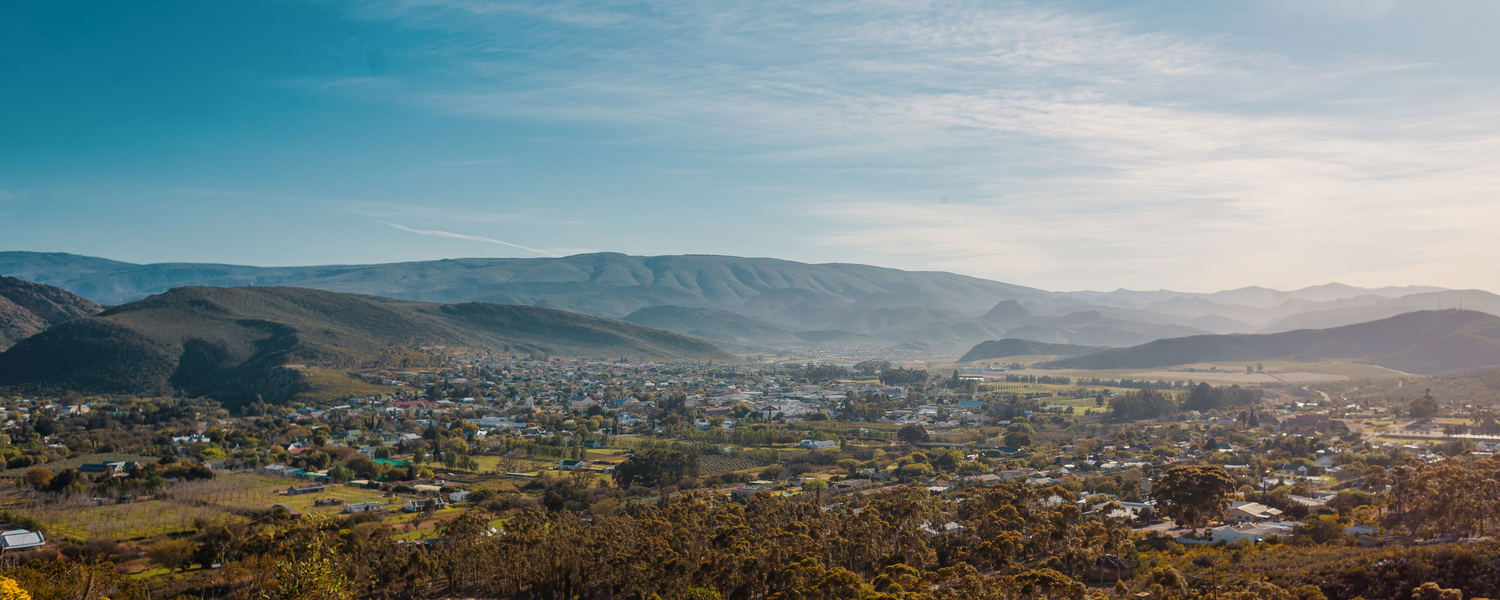 Perfectly positioned in Montagu. Find us on Route 62, surrounded by the peaks of the Langeberg mountains.