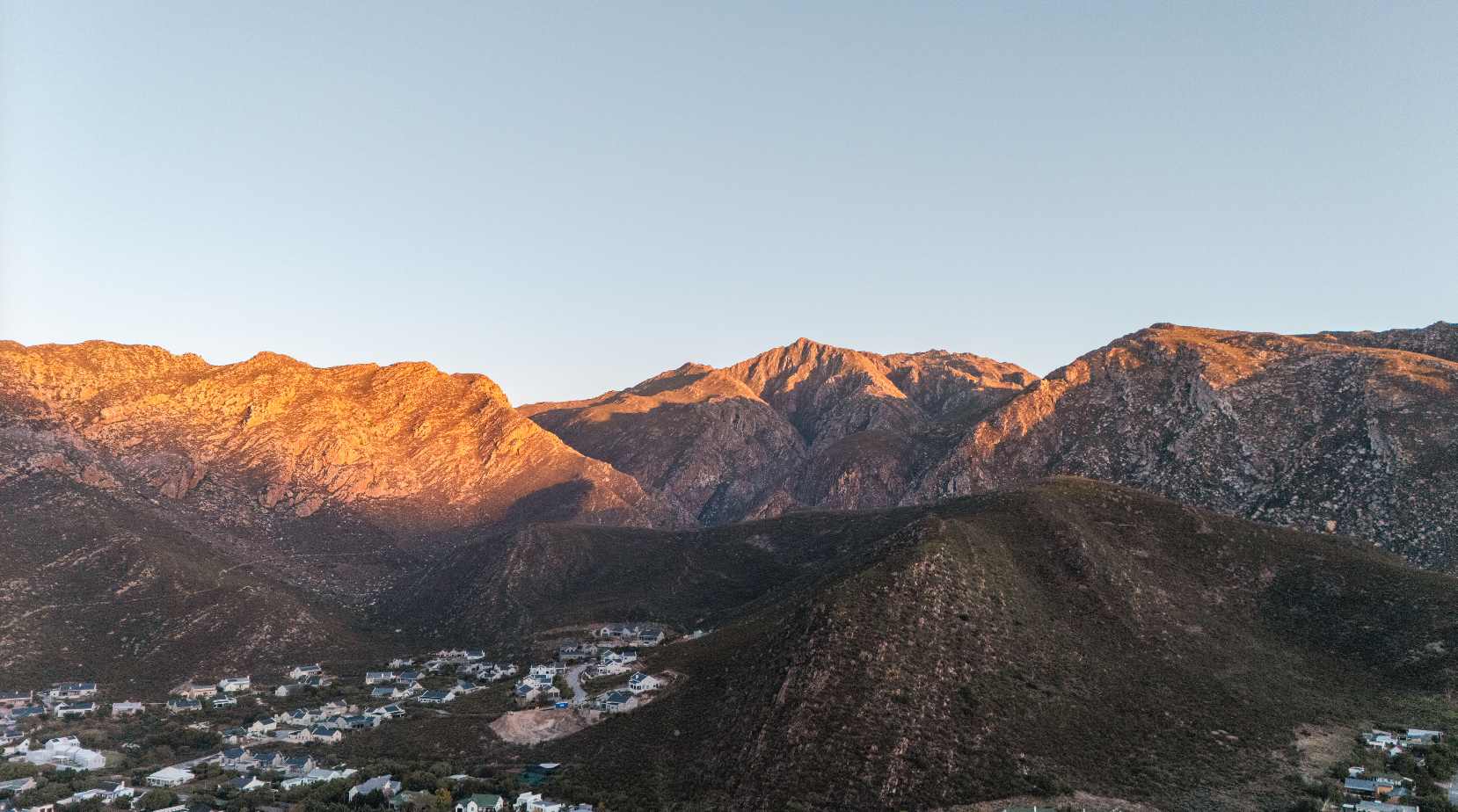 Slow Living in the Klein Karoo: Why Montagu is the Ideal Weekend Escape from Cape Town