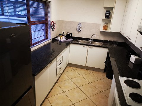 Sandton Hotel Apartments - Fitted Kitchen 
