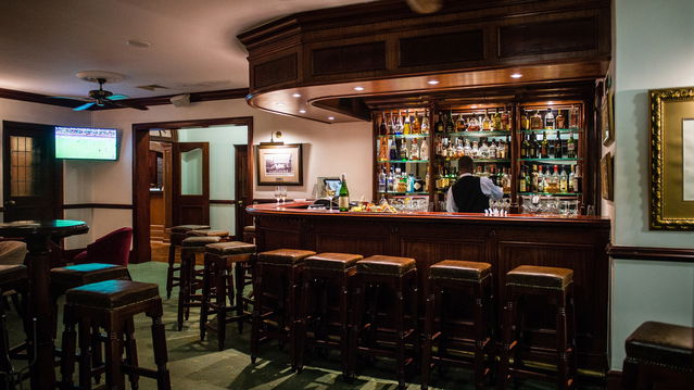 Selborne Villa Bar