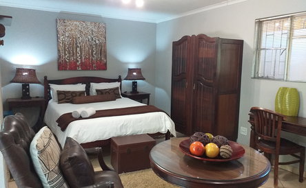 Unit 8 - Luxury Queen Self Catering