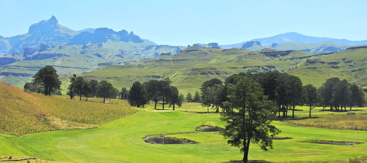 18 hole Golf Course set in Drakensberg Mountains Kwa Zulu Natal 18 hole Golf Course set in Drakensberg Mountains Kwa Zulu Natal
