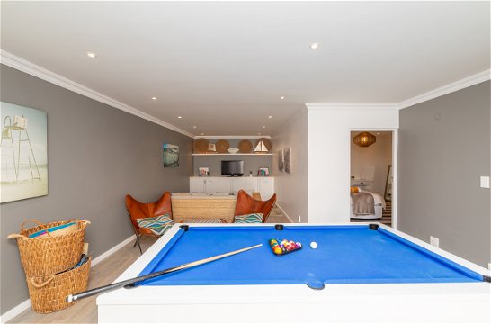 Pool Table & Tv Room