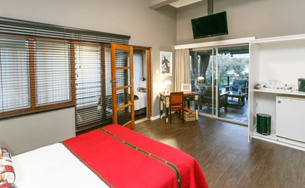 Room 1: Family Room En-Suite