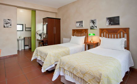 Unit C: Twin En-suite