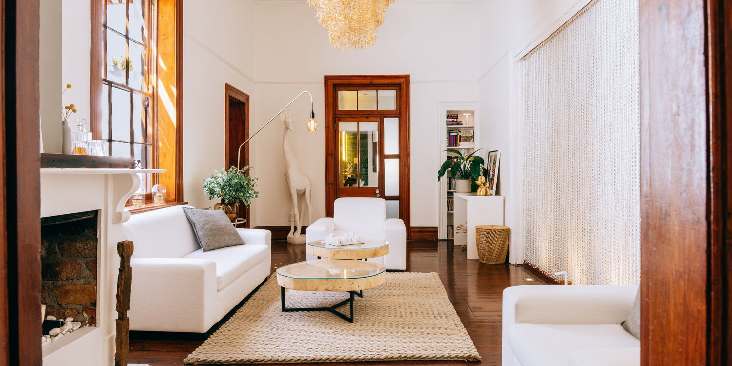 Country living.City splendour.