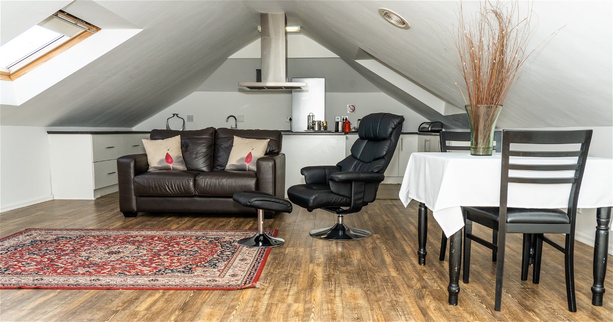 Self Catering loft apartment Woodbridge Lodge