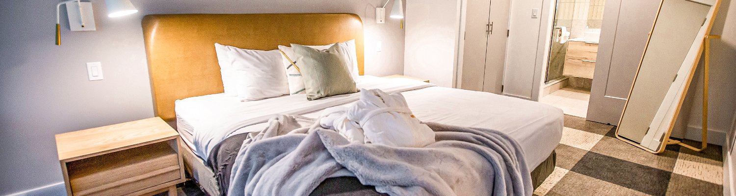 Twin Peaks Lodge Whistler, One and Two bedroom condos