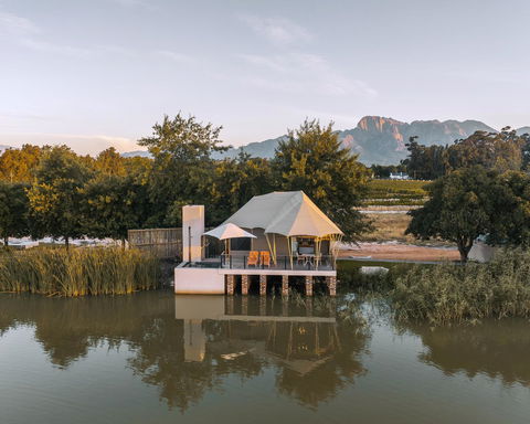 Chenin Lakeside Glamping Tent