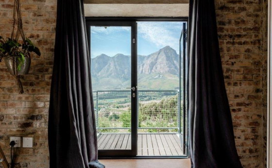 Stellenbosch cabin | 15% off mid-week