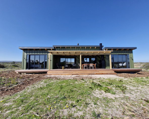 Caracal Deluxe Cabin