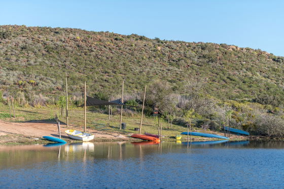Fossil Hills dam with canoes