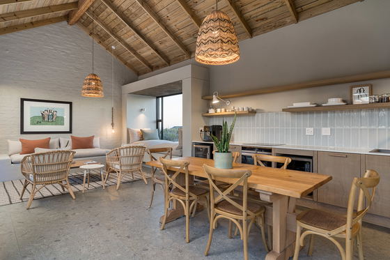 Kitchen & Dining Kitchen & Dining