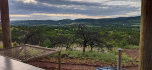 Mid-week 15% Rocky Road Mountain Lodge, Magaliesberg