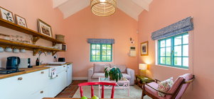 Cripps Cottage - Stay, 3 Pay 2