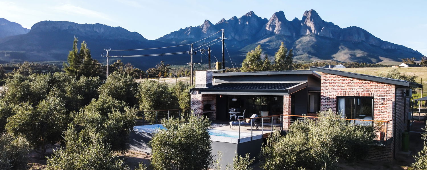 Hot tub accommodation Wellington Bainskloof