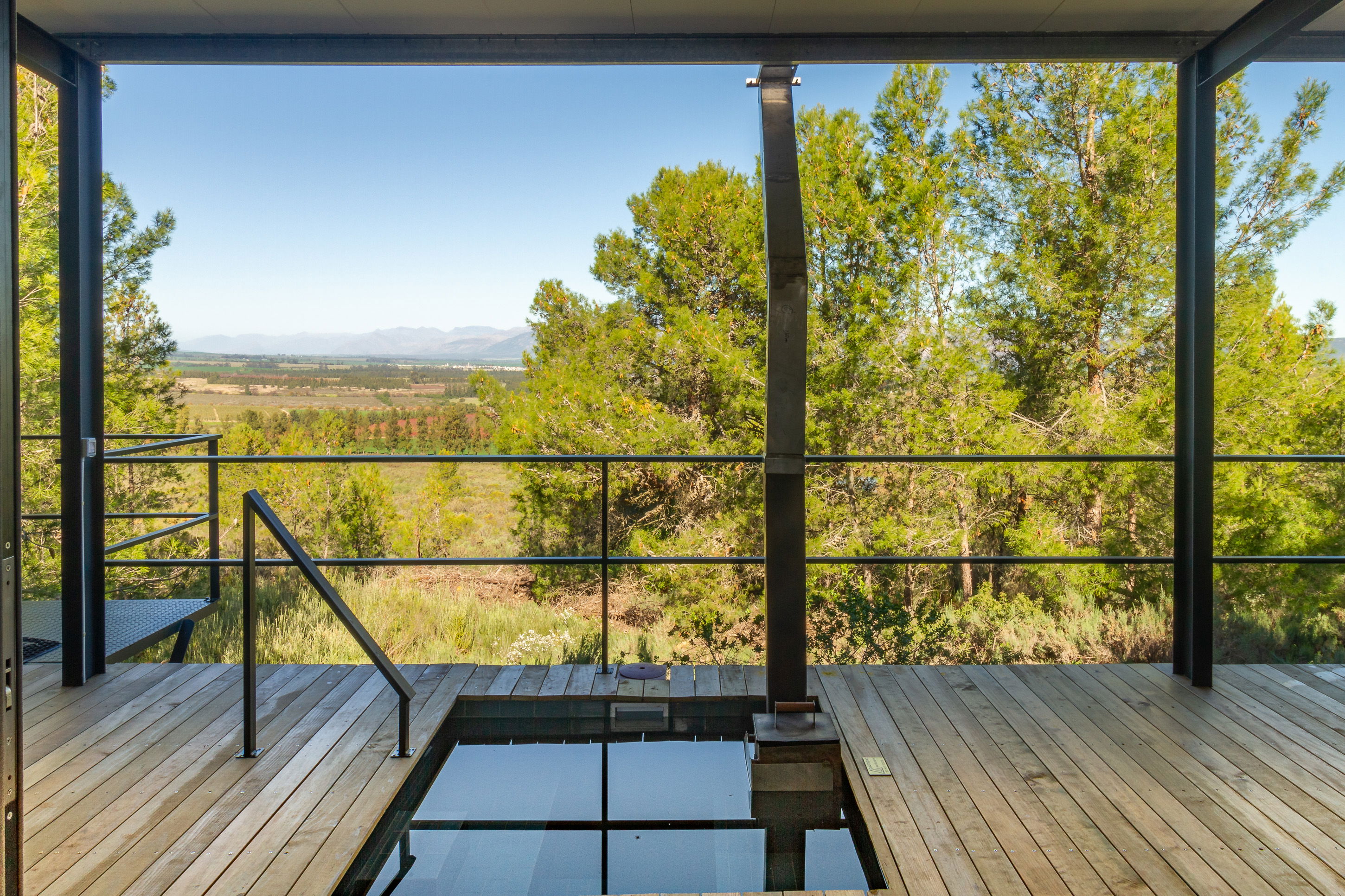 Luxury Couples Cabin in the winelands