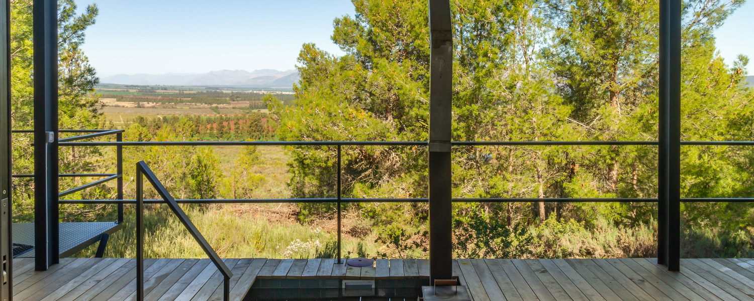Luxury Couples Cabin in the winelands