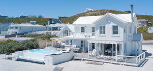 Pearl Bay Beach Villa - Stay 3, Pay 2