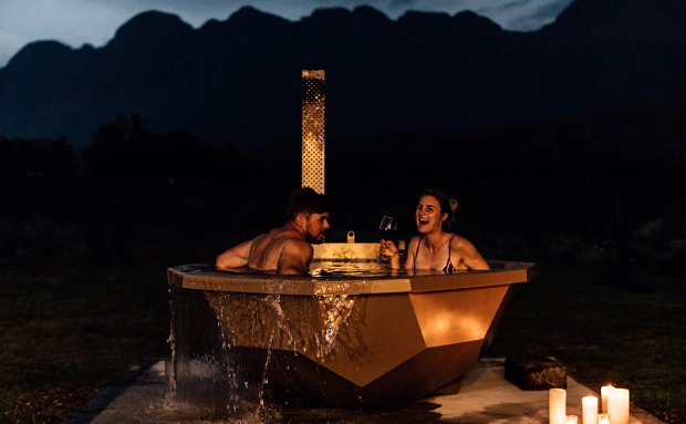 Hot Tub at Bokriver Farm 