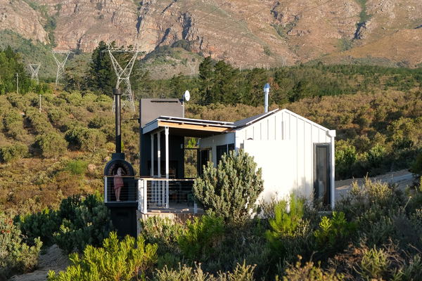 Earhart Eco Pod