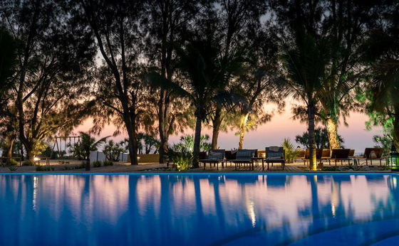Zimbabwe and Madagascar Safari