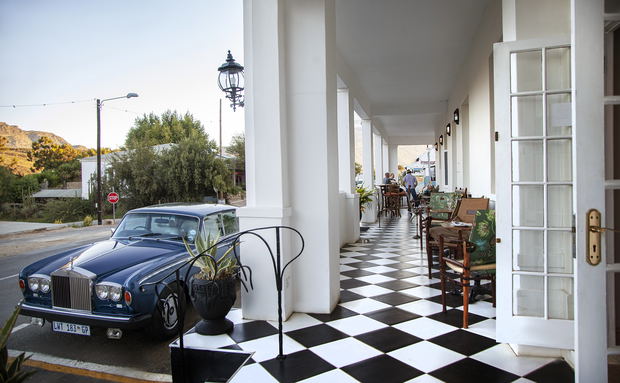 Rolls Royce at the Karoo Art Hotel Rolls Royce at the Karoo Art Hotel