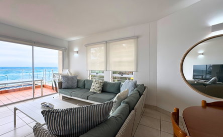6 Glitter Bay | Seaviews & beach access | 3BR Umhlanga
