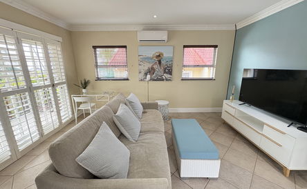 Bonnys' Place| Modern and cosy apartment| Umhlanga