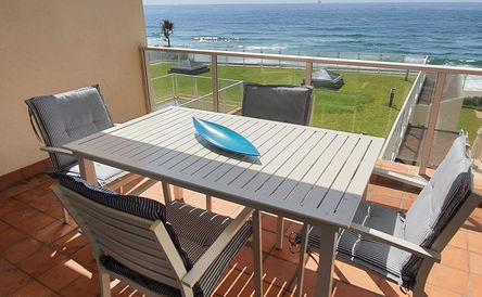 12 Glitter Bay|Seaviews|Beach access|Umhlanga 3BR