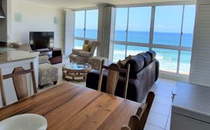 17 Glitter Bay - 3 Bedrooms, 2 Bathrooms (sub-penthouse) 